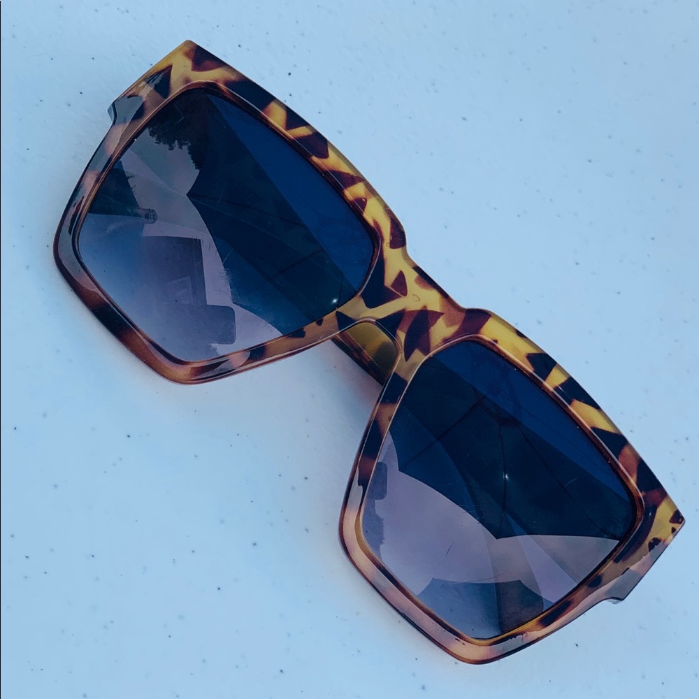 Sunnies stay cool for summer!